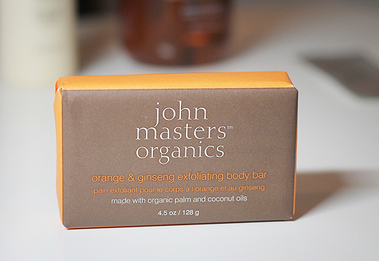 John Masters Organics peelendes Seifenstück