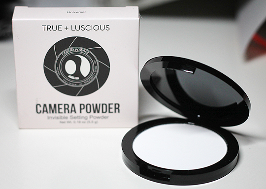 (True + Luscious) Camera Powder Invisible Setting Powder